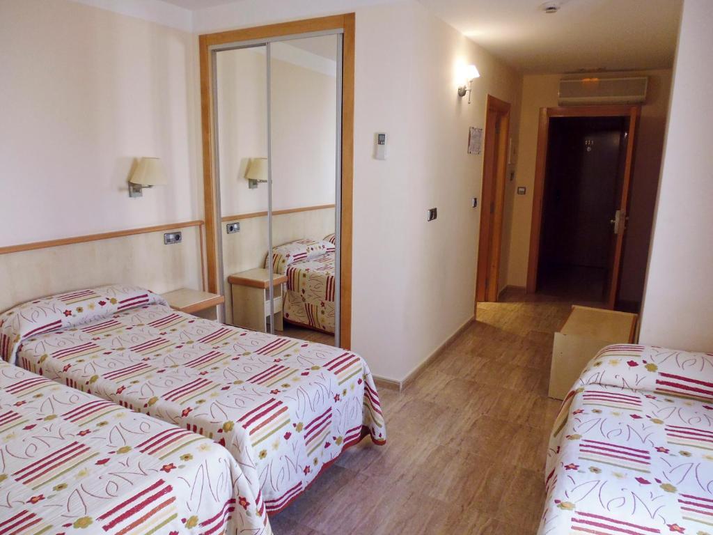 Hotel La Torre Los Montesinos Exteriör bild